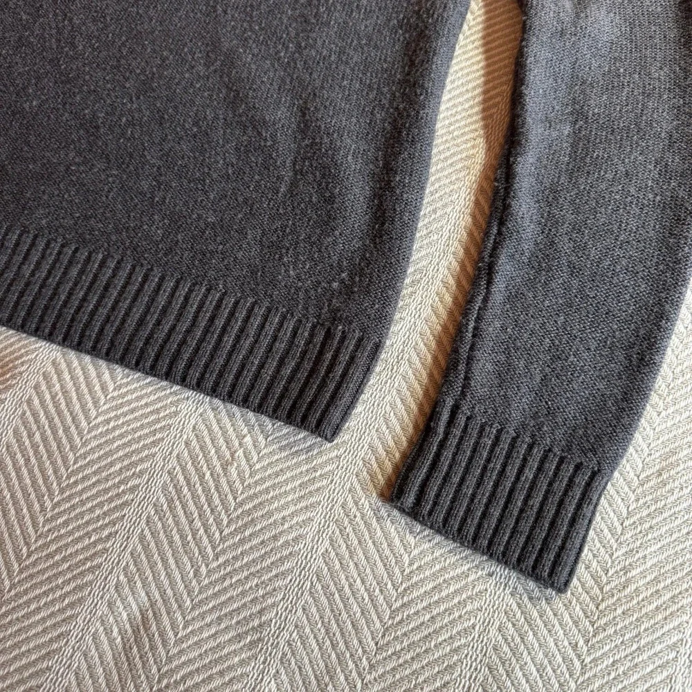 Icebreaker Waypoint Crewe‎ Merino Wool Sweater Mens Small Charcoal Gray